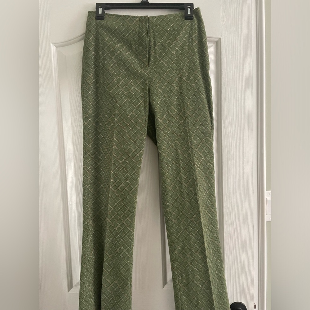 Renfrew size 4 embroidered diamond pattern green dress pants